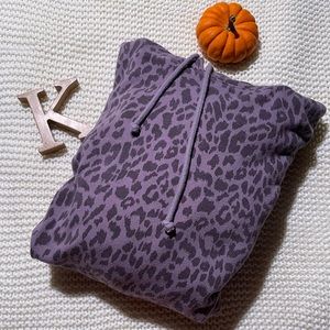 American eagle sweatshirt size large. Oversized